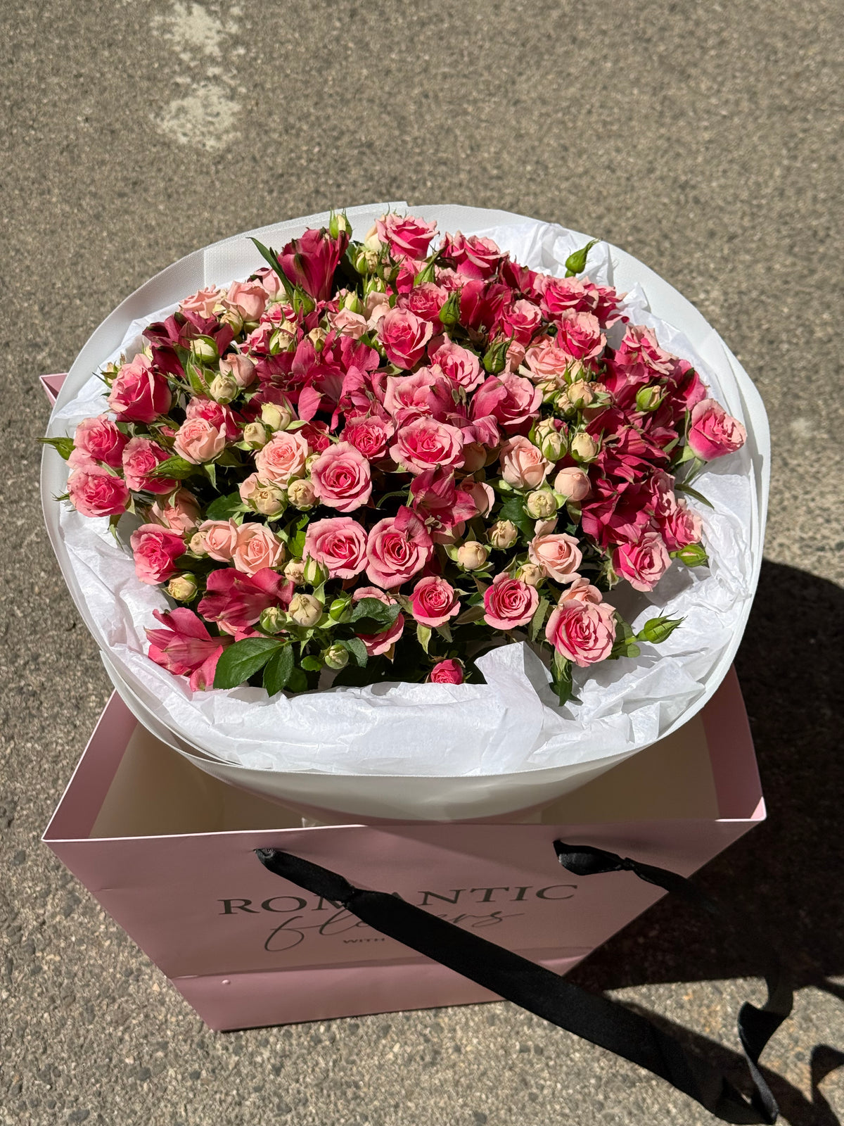 Spray rose & Alstroemeria
